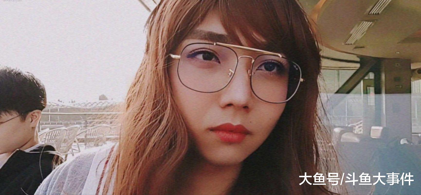 斗鱼绝地求生主播菊花化身女装大佬户外直播节目效果爆炸引来一众水友