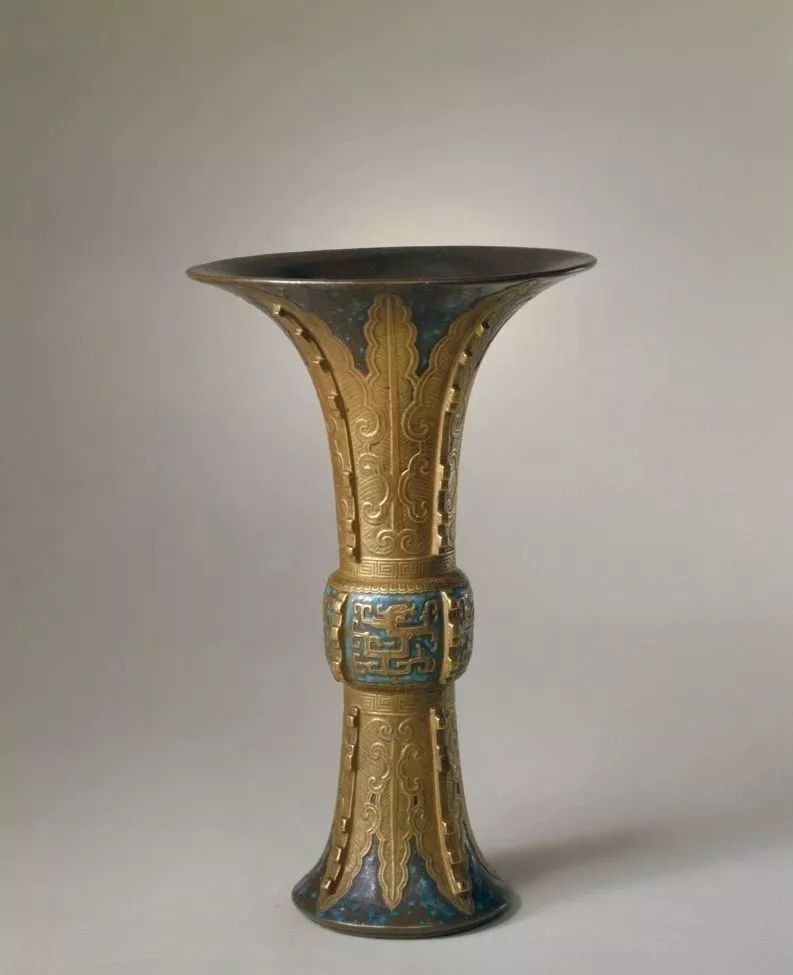 中国瓷器经典造型之——花觚