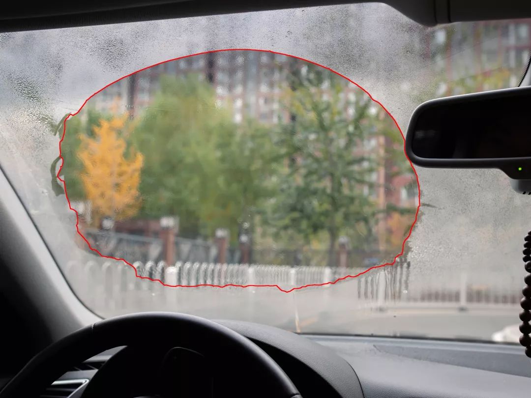车窗起雾,后视镜全是水咋办?老司机向你传达神技能!_玻璃