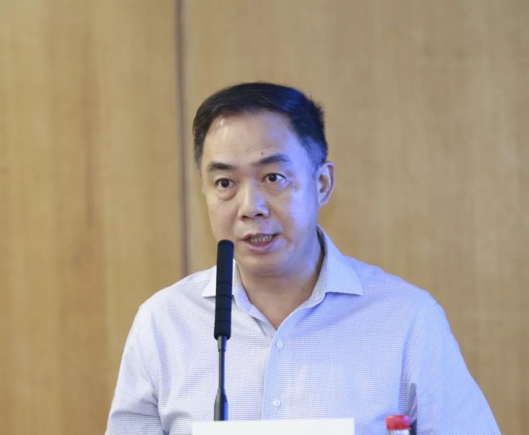 张俊林董事长代表特发集团致辞,他表示,党的十九大报告中指出"坚持