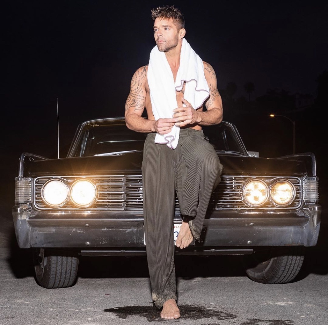 原创性感天王rickymartin备孕结束新生命诞生家中迎来第六位成员