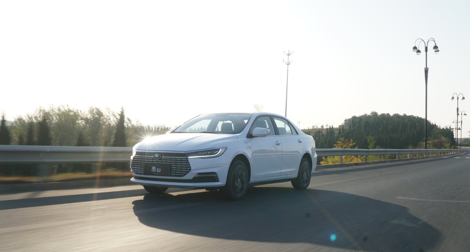 勤俭持家的利器,比亚迪全新秦ev 续航实测超500公里