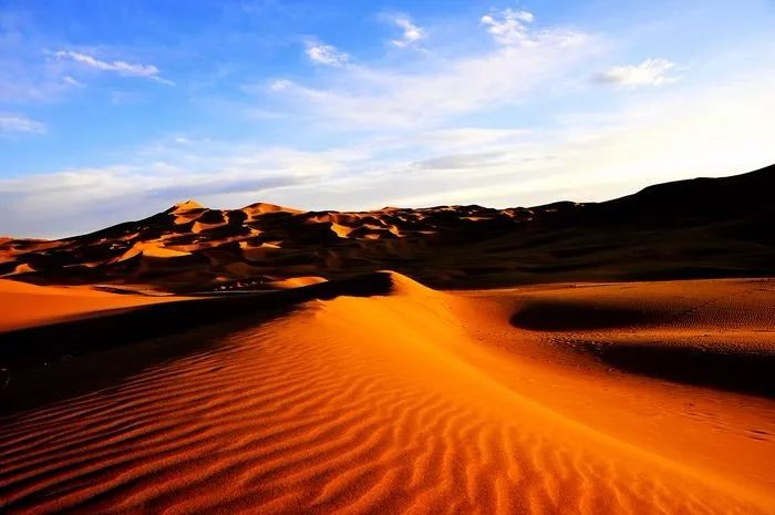 自豪!新疆两处沙漠景区入选中国最美沙漠(沙地)