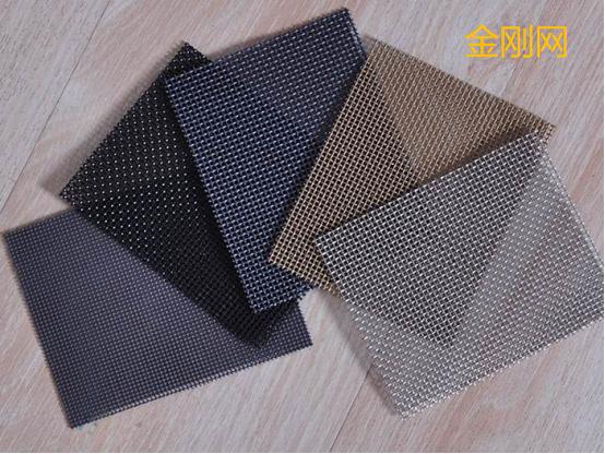 普通纱窗和金刚网纱窗，到底有什么区别？_防盗