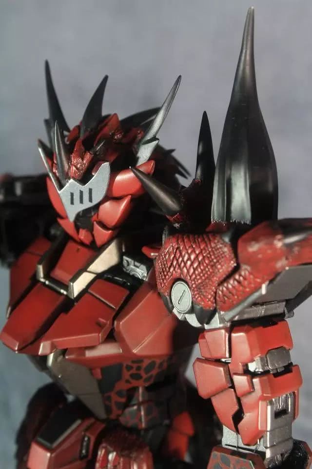 pg强袭超进化怪物猎人大剑雄火龙装