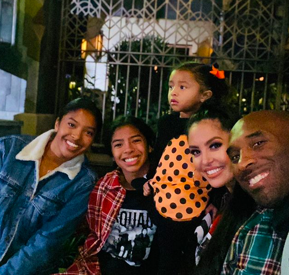 出生于2003年,二女儿gianna出生于2006年,三女儿出生于bianka2016年