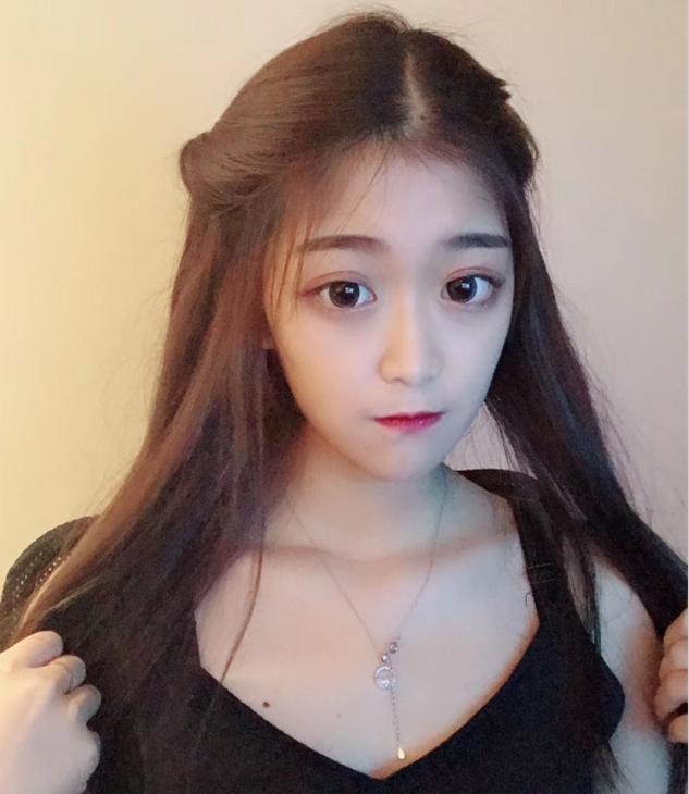 原创颜值胜过呆妹儿技术堪比godv虎牙将培养她做绝地求生一姐