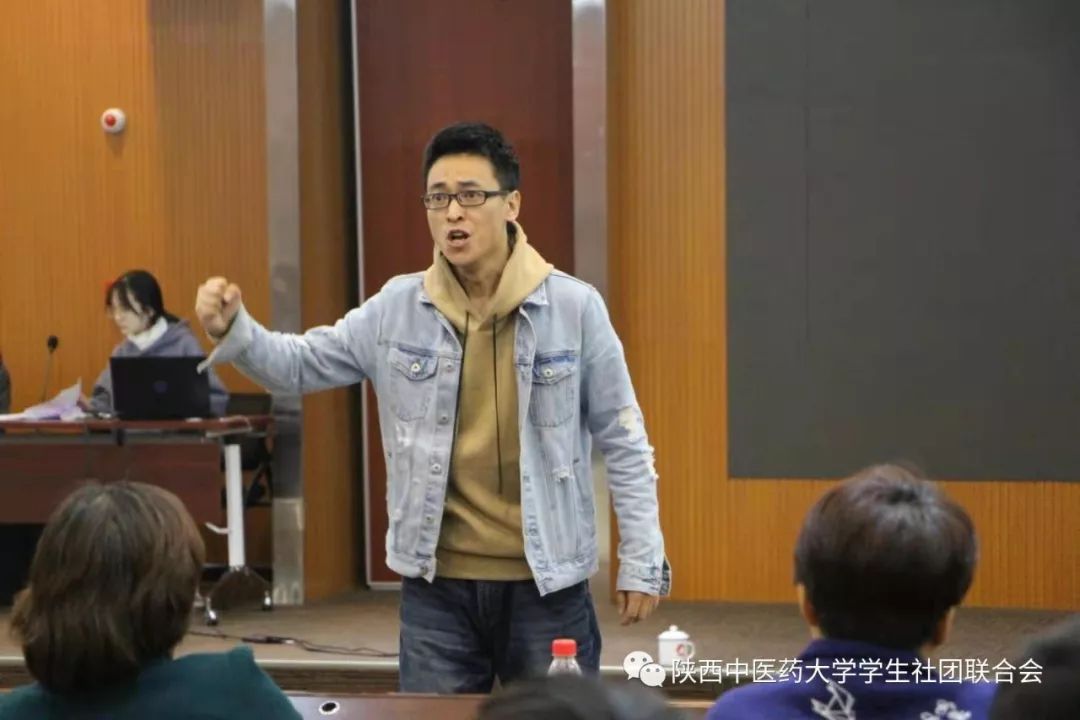 活动预告大型原创话剧纪念邵小利烈士向着太阳奔跑邵小利主题话剧专场