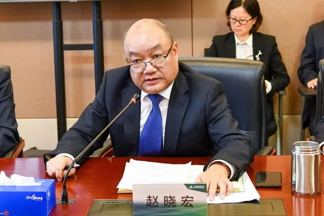 赵晓宏首先对大家表示感谢,认为在发展动能转换,资产大幅调整的背景下