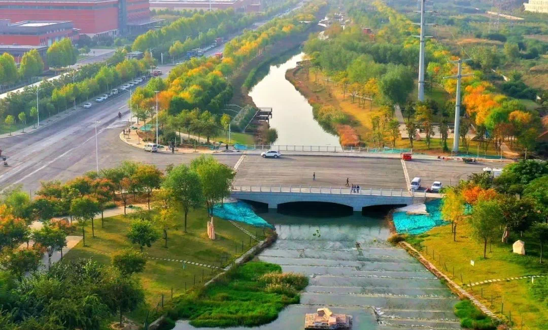 赞许昌市示范区隆昌路桥建成通车