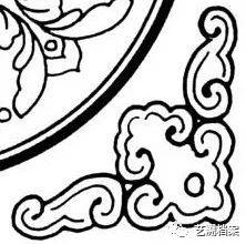又称"云头纹",其形状犹似下垂的如意,是一种典型的云纹瓷器装饰纹一种