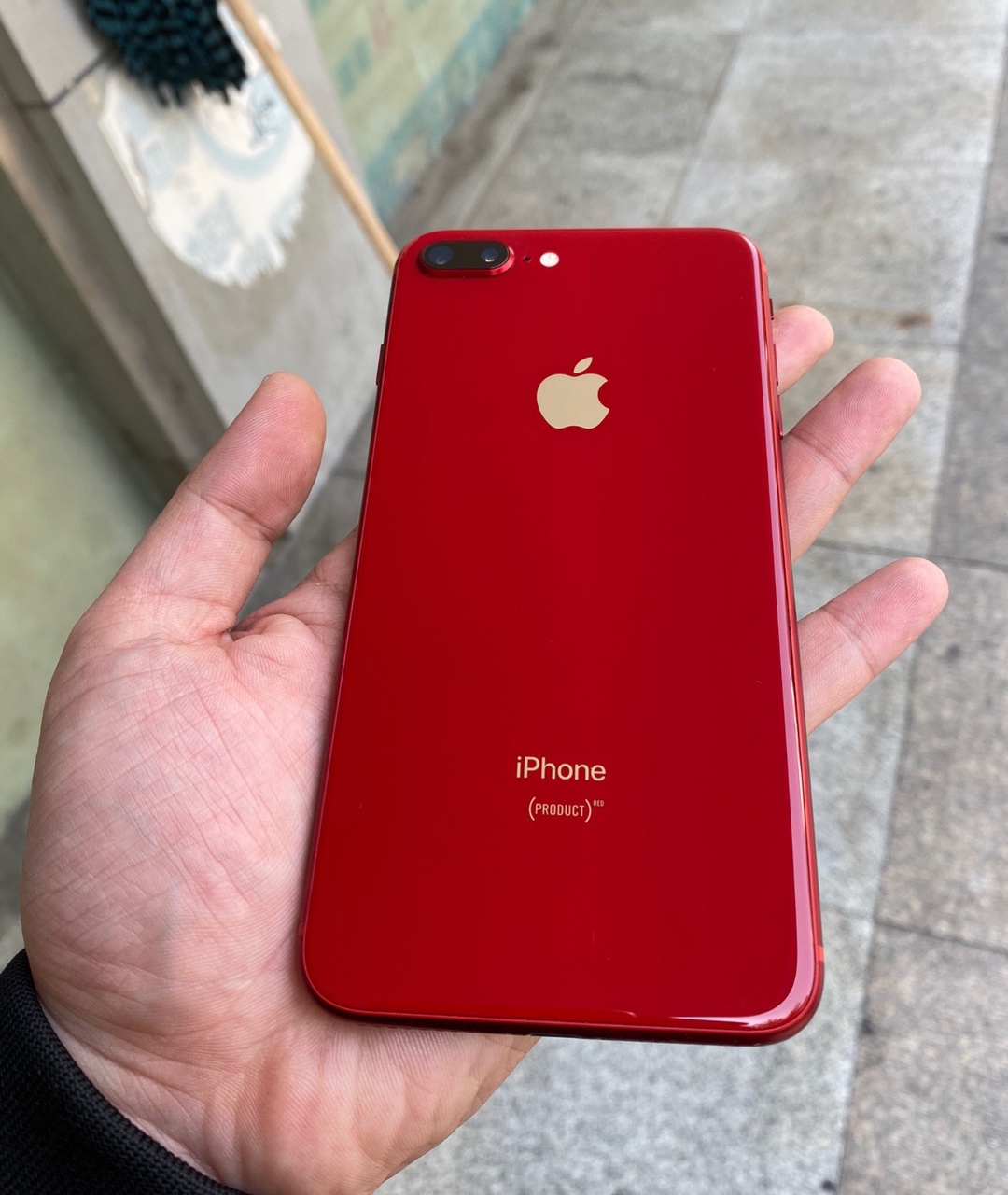 花2300买到一台iphone8plus说出来都没人相信