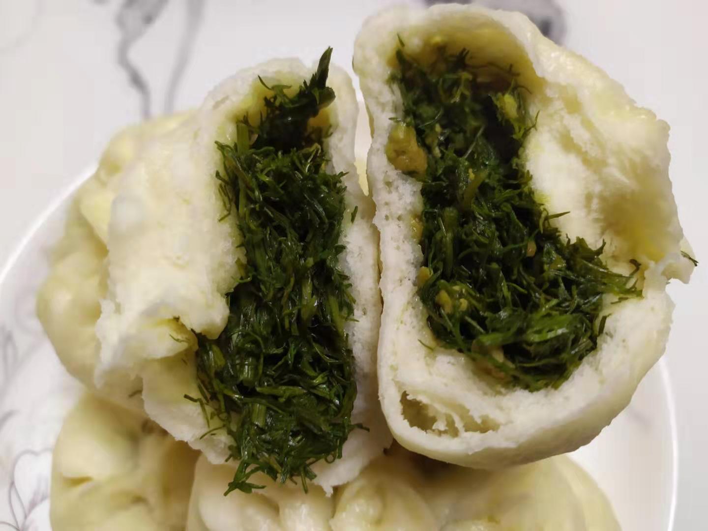 茴香苗鸡蛋馅的包子也不错哟!