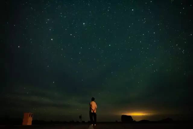 敦煌雅丹想和少年的你在這裡仰望星空