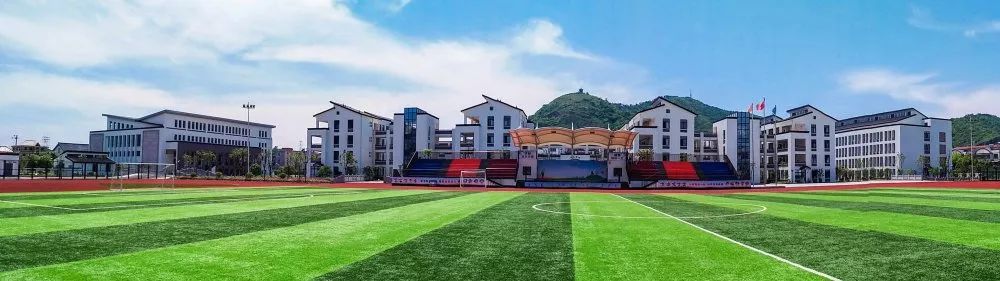 任伯年小学:伯年故里,善美任小 | 美丽学校巡礼⑫_教育