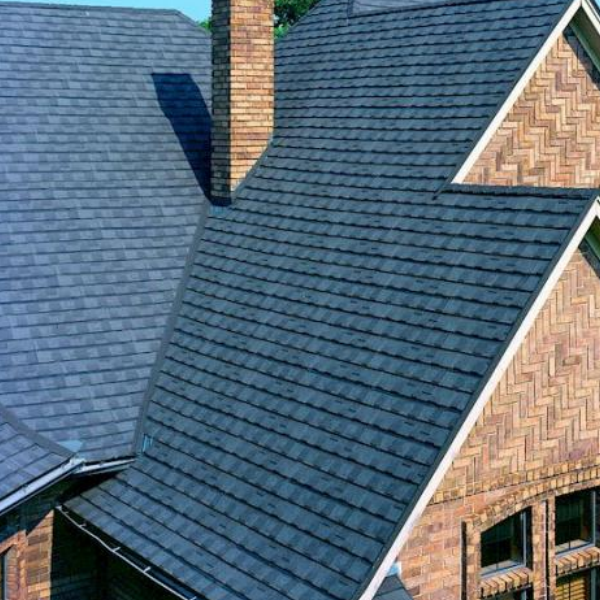 彩石金属瓦作为别墅屋面瓦出现,减少了对其它屋面材质