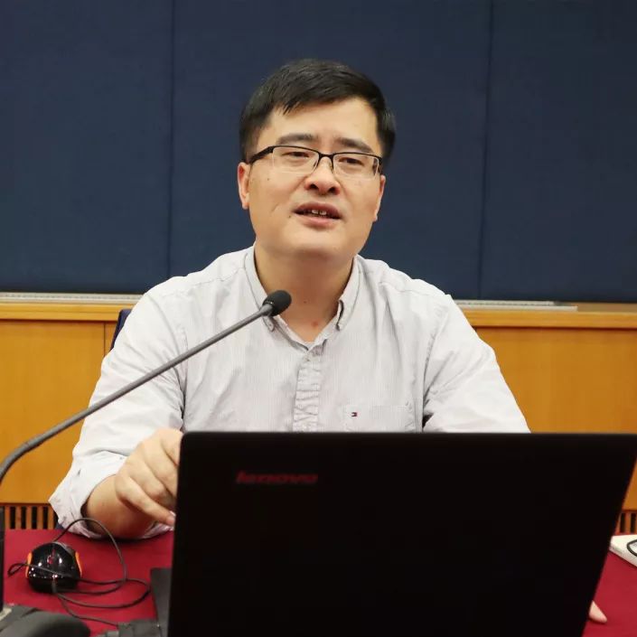 教授朱晓明讲授《公务员法》浙江省高级人民法院高级法官马国贤讲授