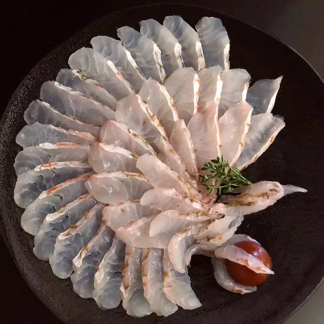 中国顶级刺身还能这样摆盘!开眼了!