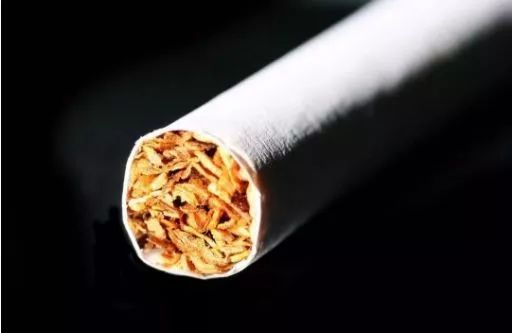 看烟草以烟丝颜色来判定卷烟好坏靠谱不