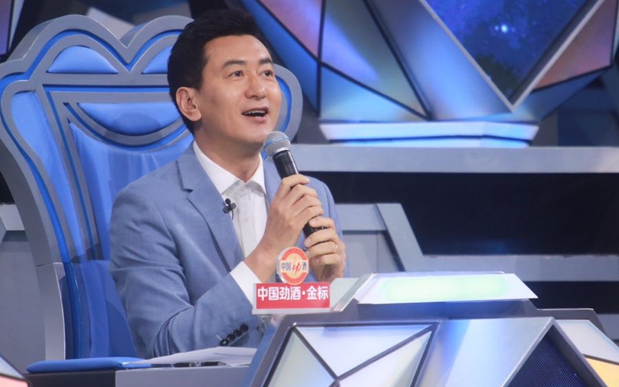 央视主持人大赛神仙打架评委鲁健透露选人要诀