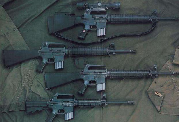 作为最初的《穿越火线》新人武器,m16其实算不上好用,这把枪枪身很重