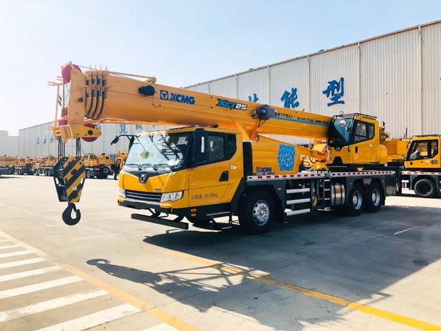 xct25l5"京六"汽车起重机