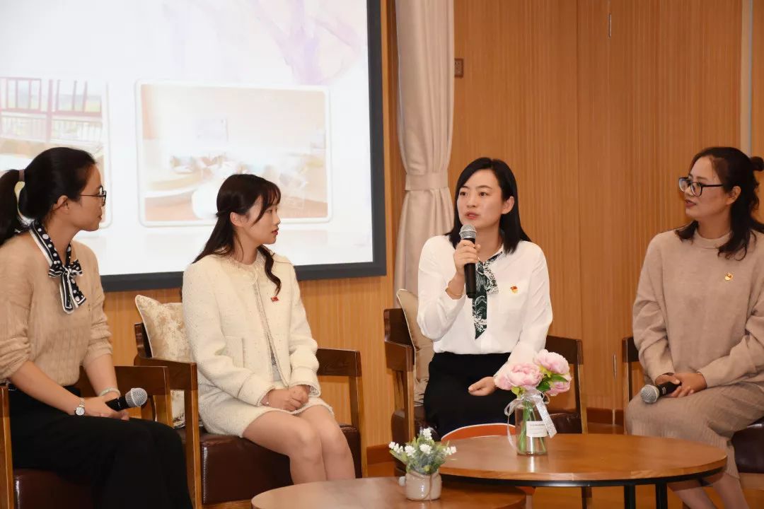 要闻局领导出席宋丽梅名园长工作室中期展示活动