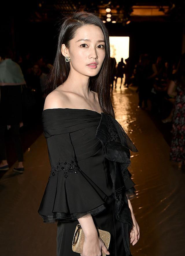 18出道29岁获奖李沁一路走来靠三点征服观众