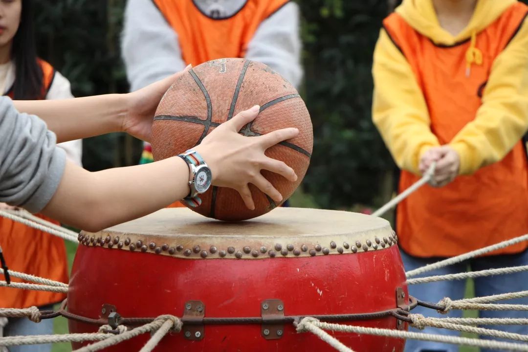 素质拓展活动经济管理系