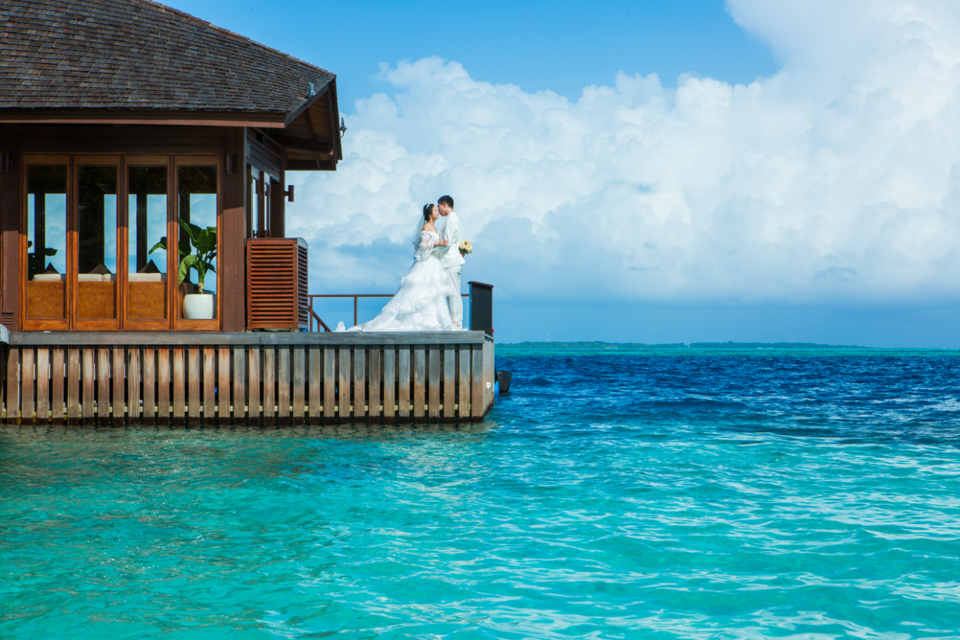 原创在马尔代夫怎么选择最适合自己的婚纱照拍摄方式