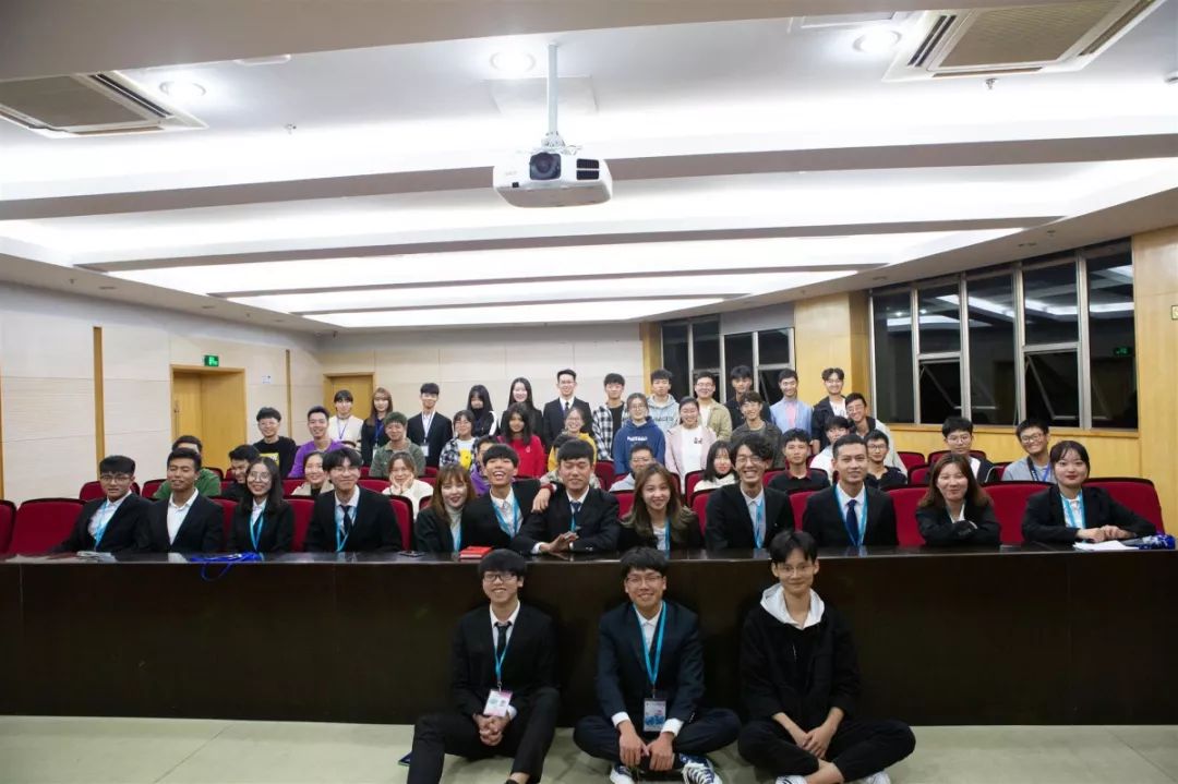 新学期会长例会 圆满结束!