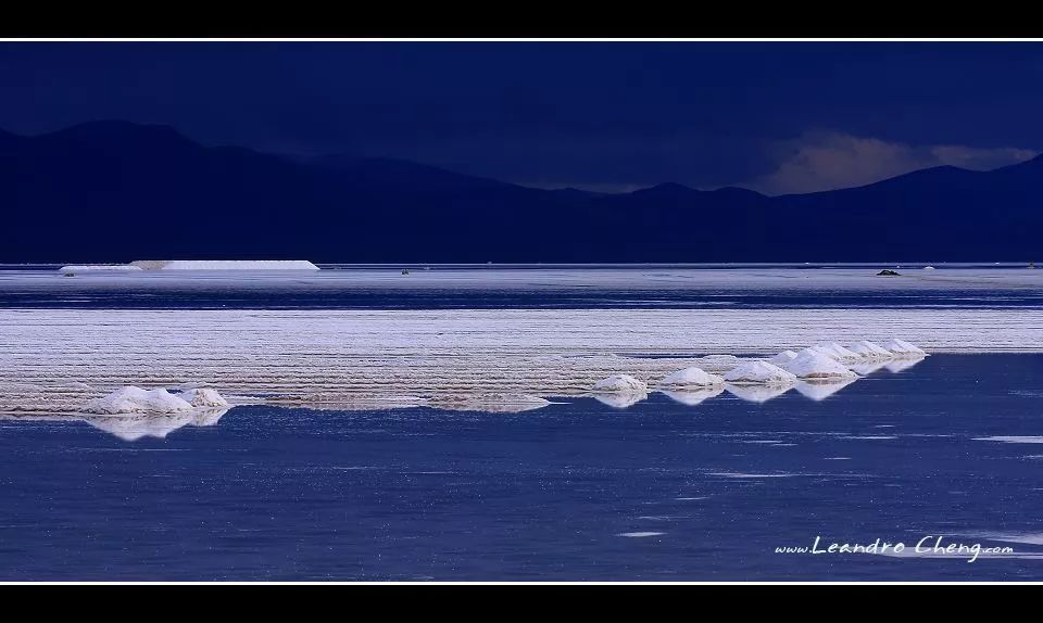 阿根廷盐湖的天空之境