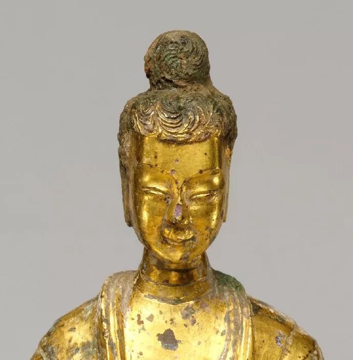 北魏铜鎏金弥勒佛像图片