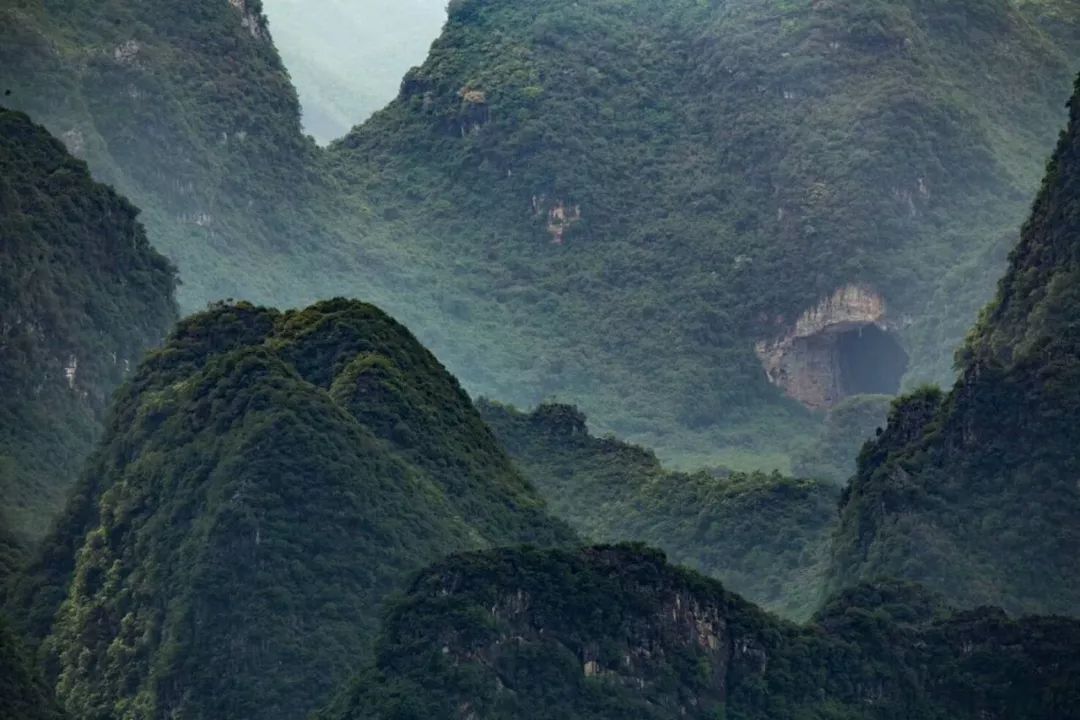 怀集桥头镇石山云绕,好美!