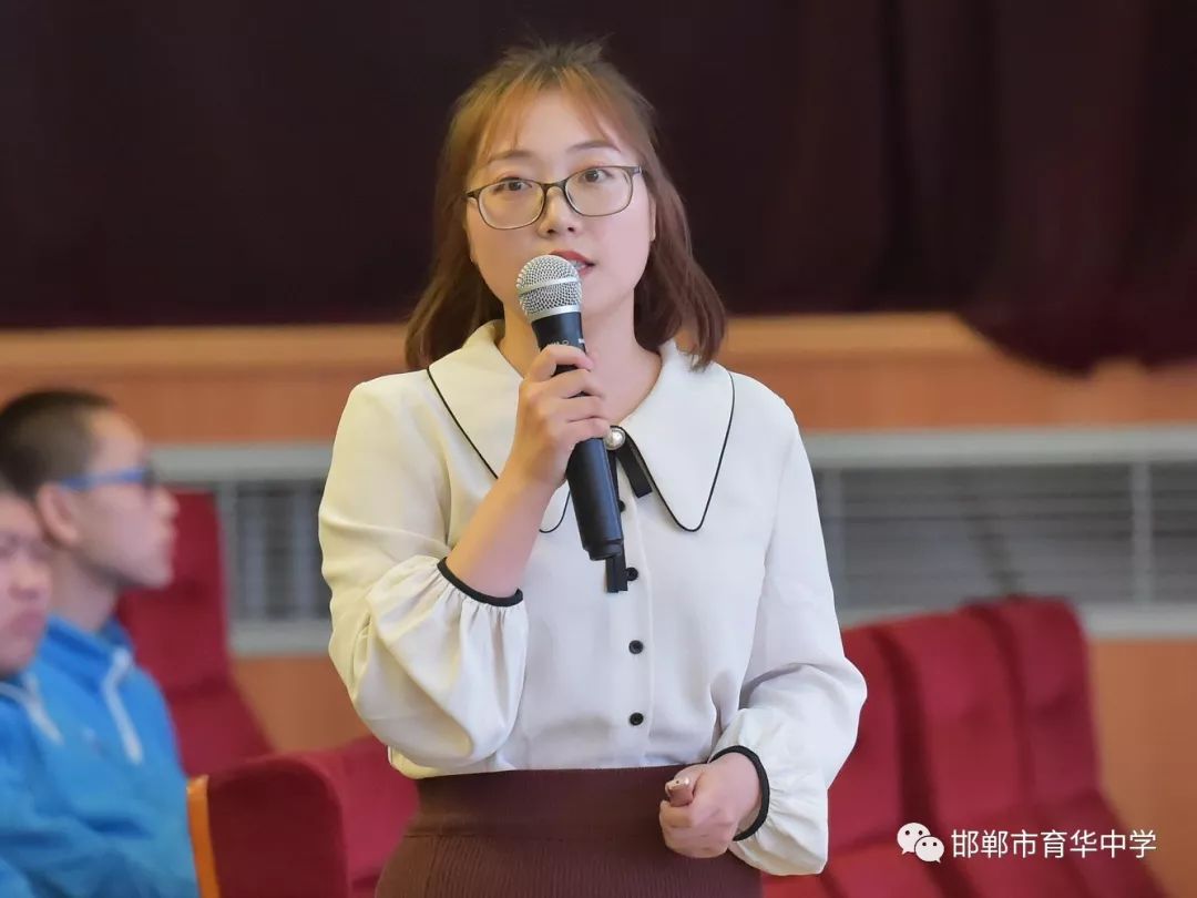 阳光心态保驾护航家庭陪伴促进成长邯郸市育华中学初二年级组举办