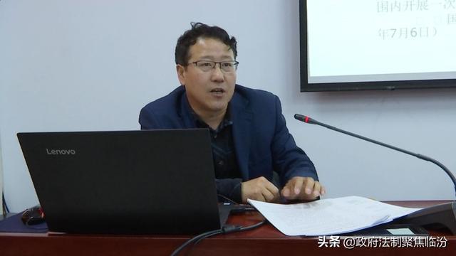 在随后召开的会议上,省委宣传部反非法违禁处处长张玉景,主任科员高龙