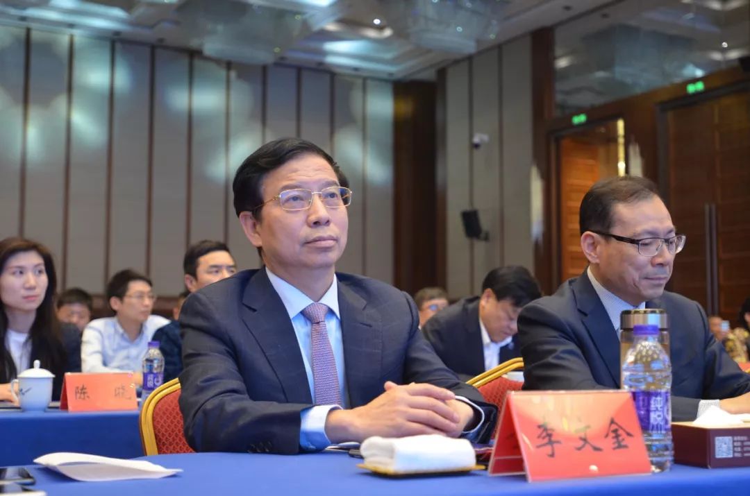 传承永续 创新发展|金荣集团董事长和总裁共同出任《星光璀璨 薪火相