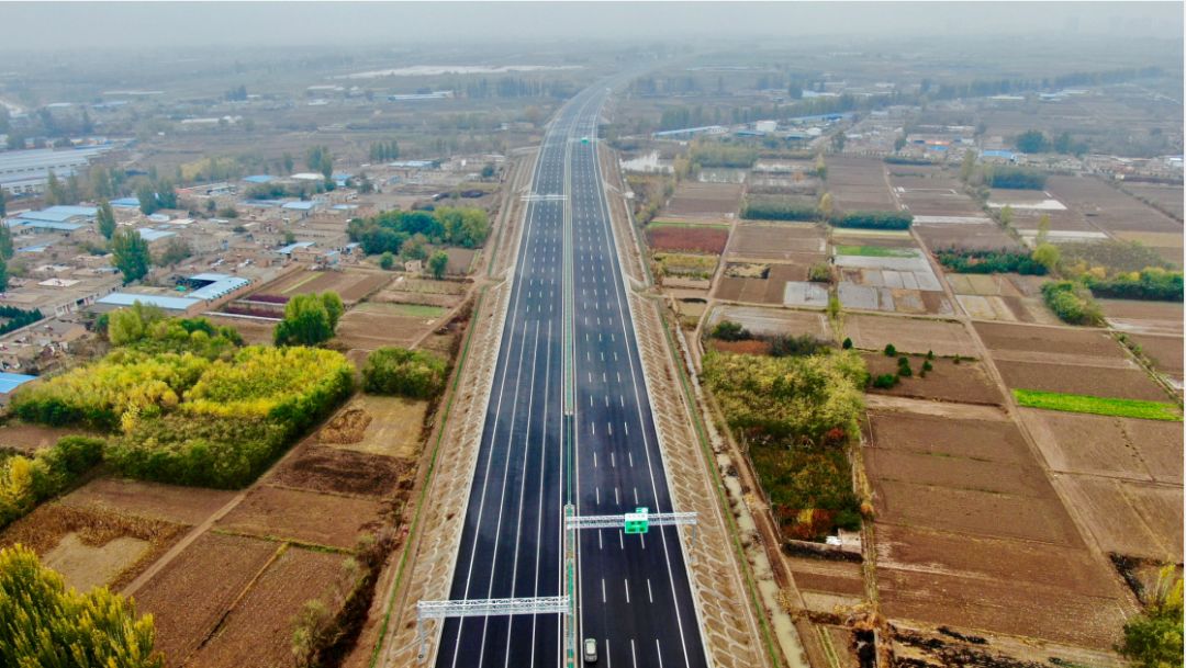 经原有京藏高速公路进出银川的车辆仍可选择银川北,贺兰