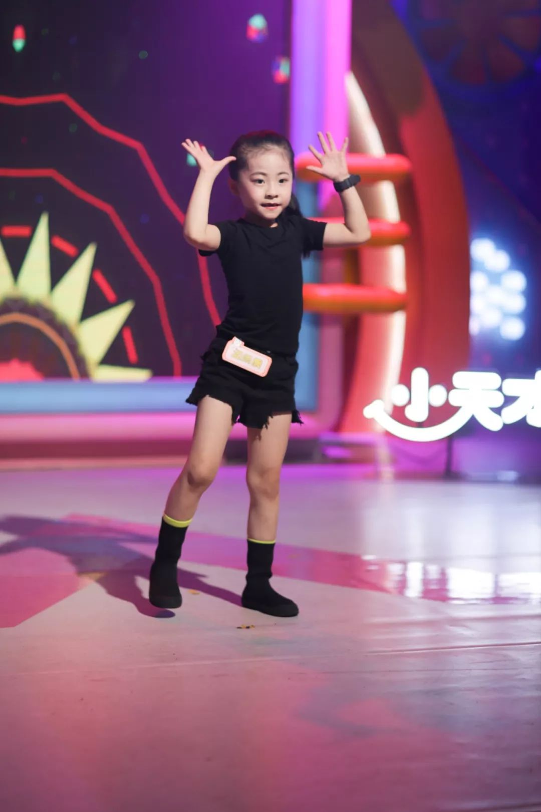 小天才电话手表加油饭米粒本周上演精彩才艺欢乐不停歇