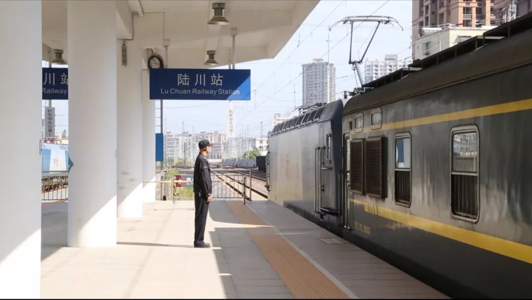 公车搭乘攻略95目前共有4趟公交车在陆川火车站设有站点☆7路公交