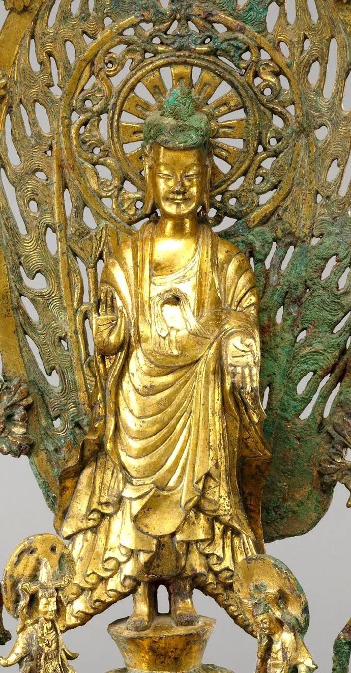 北魏铜鎏金弥勒佛像图片