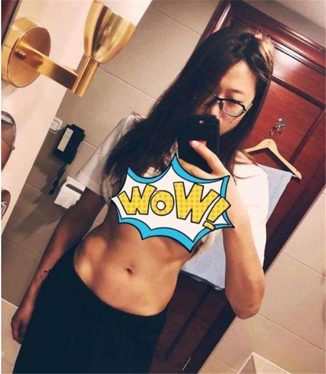中国女排谁有腹肌?二传有马甲线,她退役还有,张常宁:我有三块