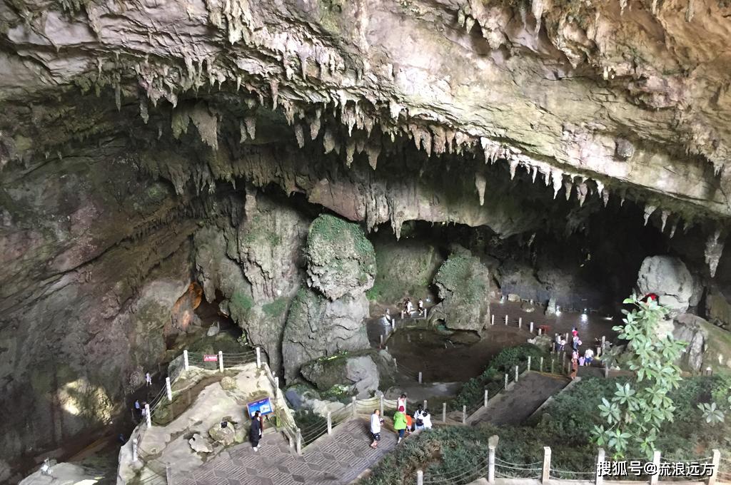 旅遊資源豐富,黃果樹大瀑布,荔波大小七孔,西江千戶苗寨等著名景點