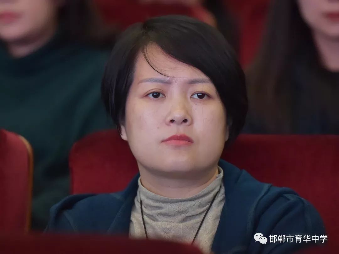 阳光心态保驾护航家庭陪伴促进成长邯郸市育华中学初二年级组举办