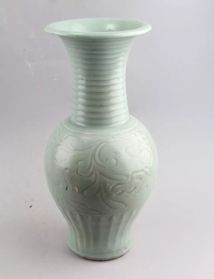 溧阳博物馆看馆藏九元代龙泉凤尾尊