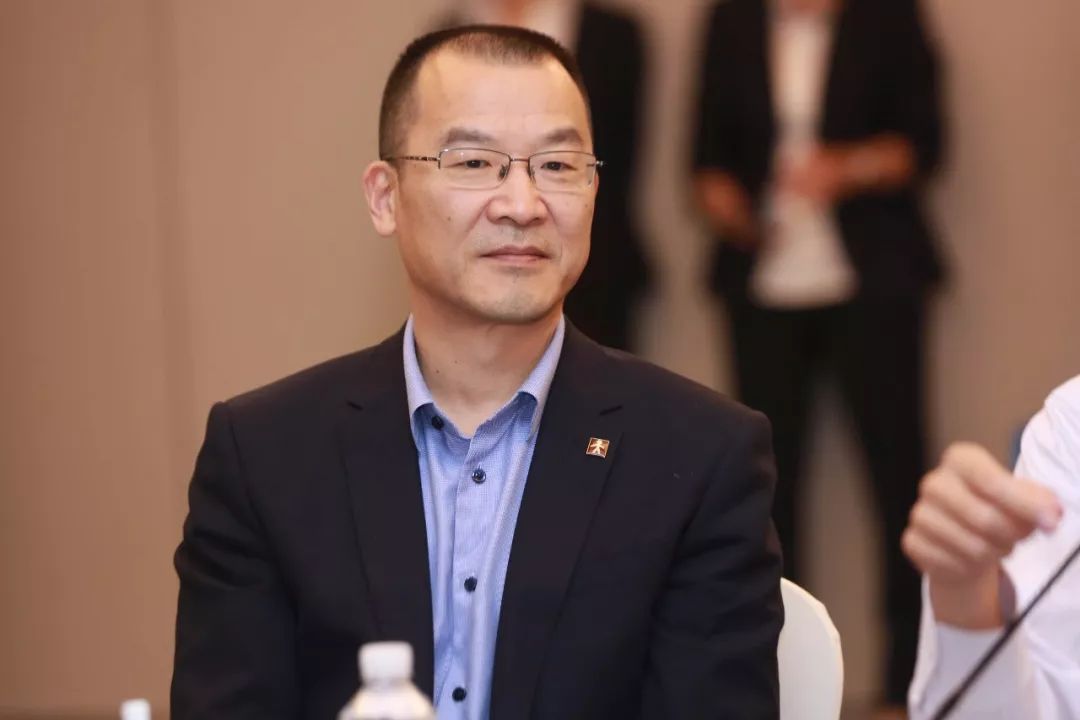 杜文涛先生:无痛诊疗项目在推行的过程中正在面临着很多的问题,但是