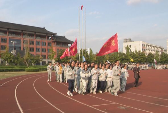 为前行中的灌南高级中学点赞!_惠泽