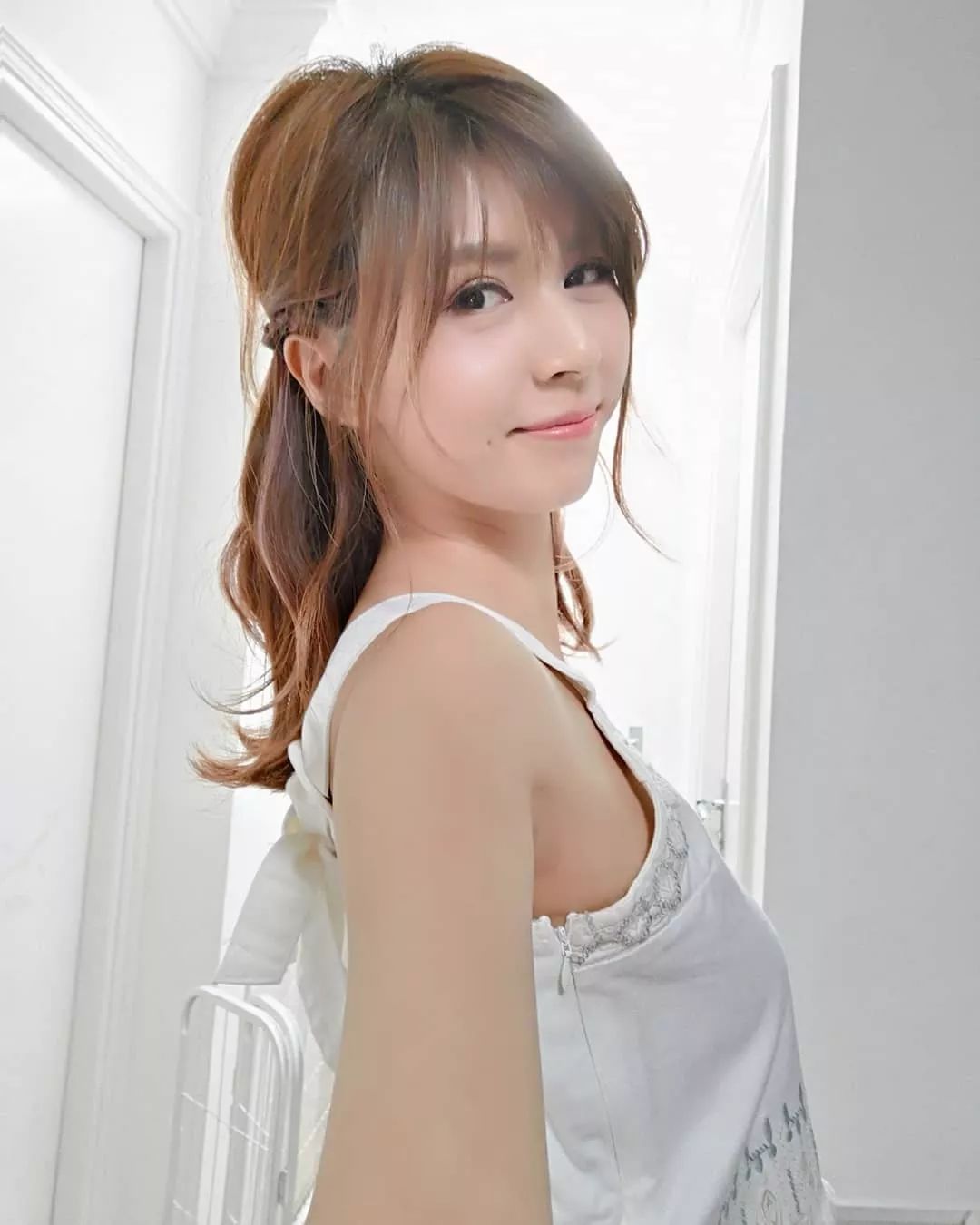 【张秀文被指与借故亲近罗仲谦】杨怡回覆传媒表示…_造人