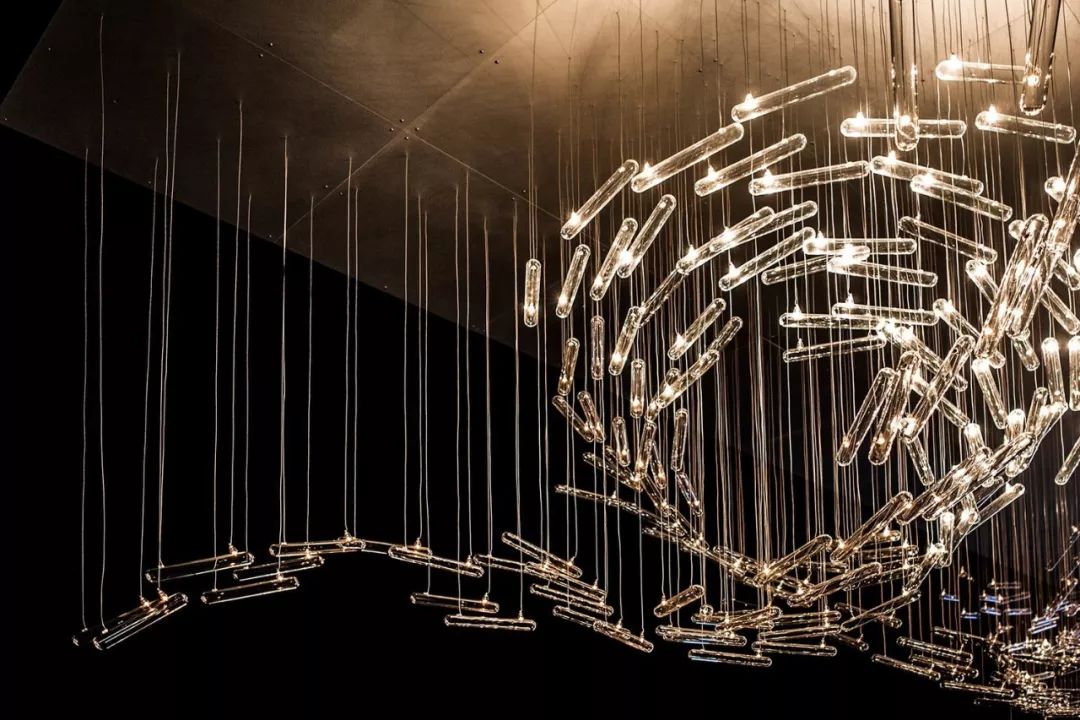 有创意的灯光装置是什么样的