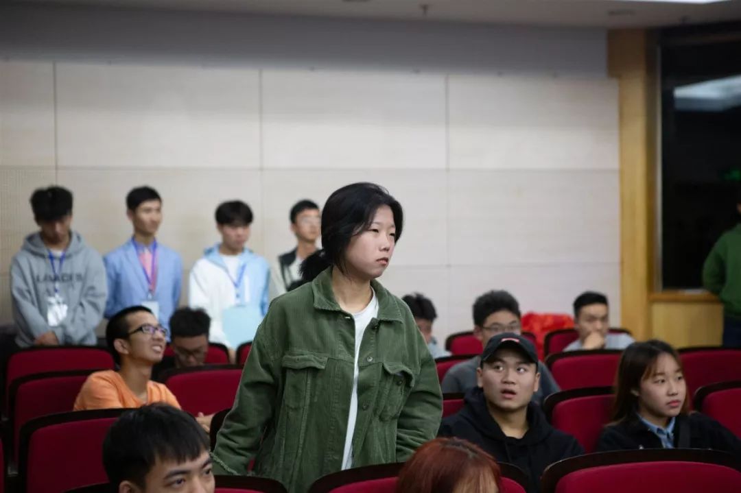 新学期会长例会 圆满结束!